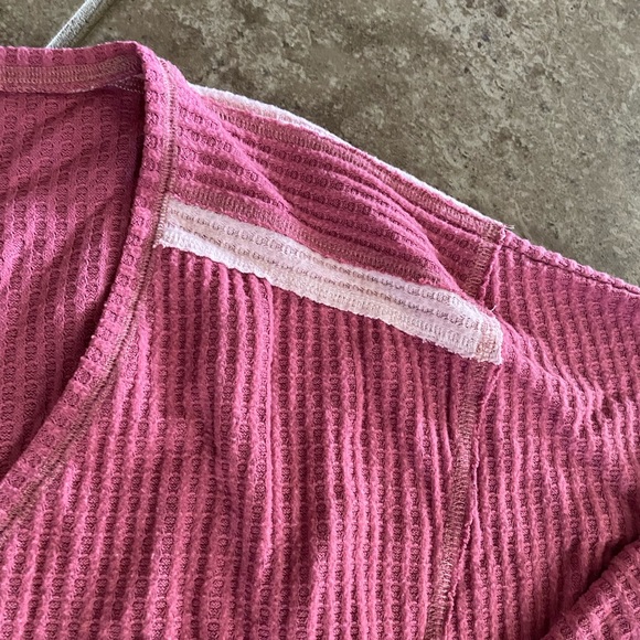 Women’s size small. Super cute. Good condition - Picture 5 of 7